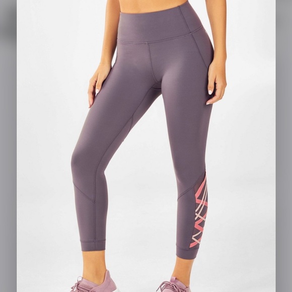 FABLETICS Dynamic High-Waisted Lattice 7/8 Legging - Picture 1 of 13